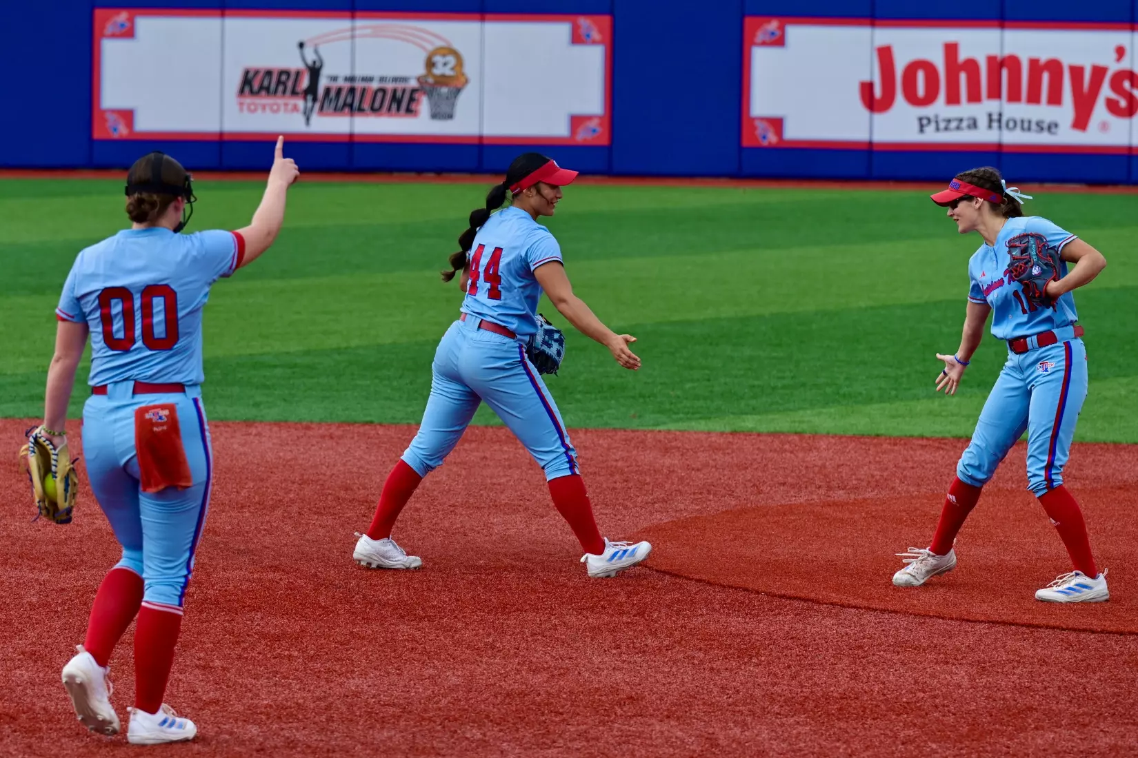 Bulldogs fall to ULM in game five of LA Tech Classic.