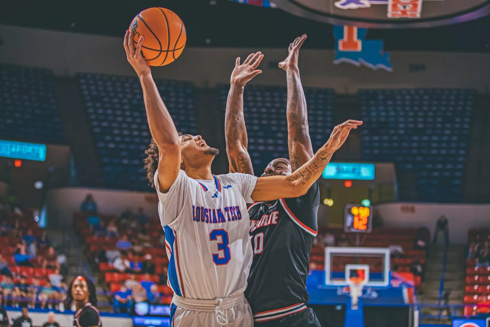 Bulldogs edged by Gamecocks, 70-68, in the TAC