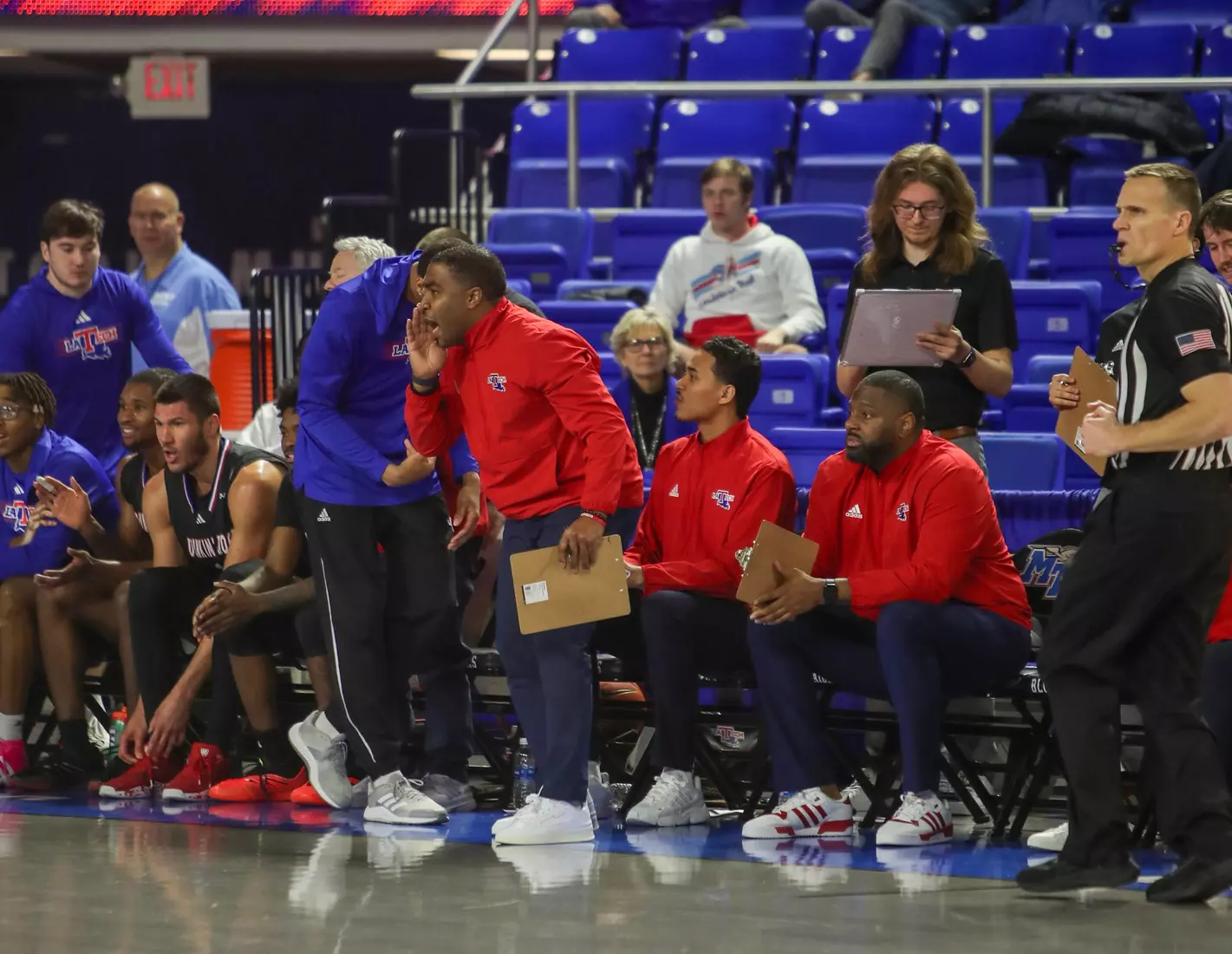 Bulldogs beat Blue Raiders, 85-74, in Murfreesboro