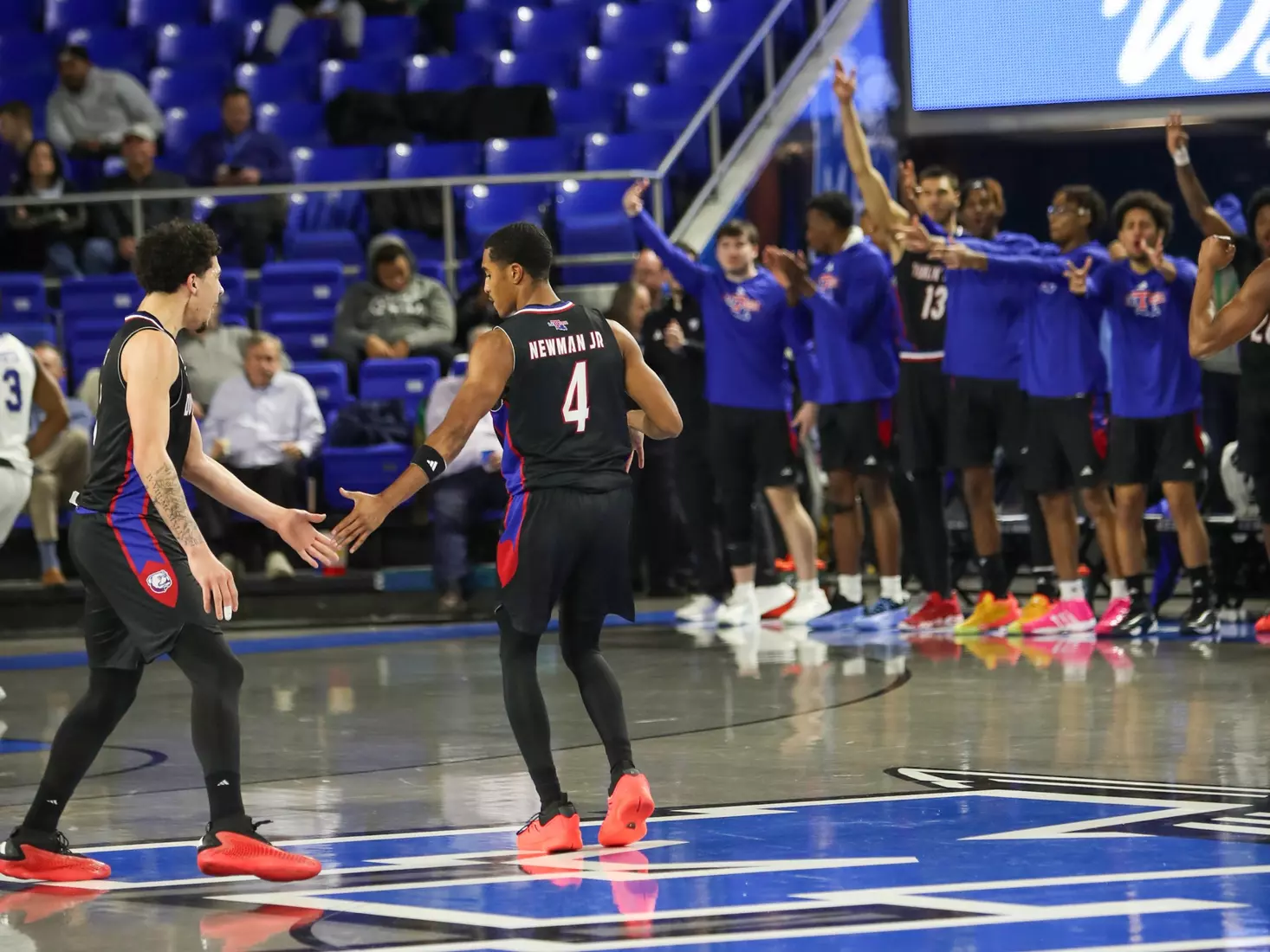 Bulldogs beat Blue Raiders, 85-74, in Murfreesboro