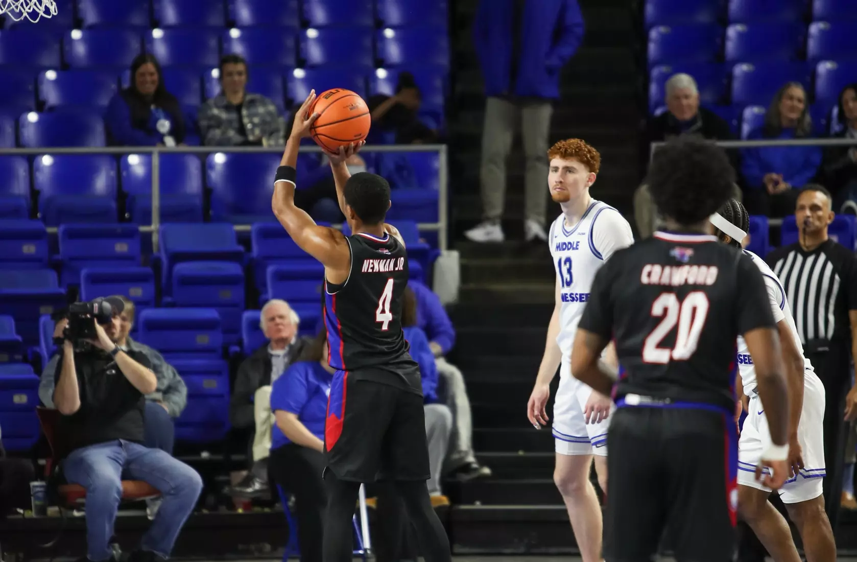 Bulldogs beat Blue Raiders, 85-74, in Murfreesboro