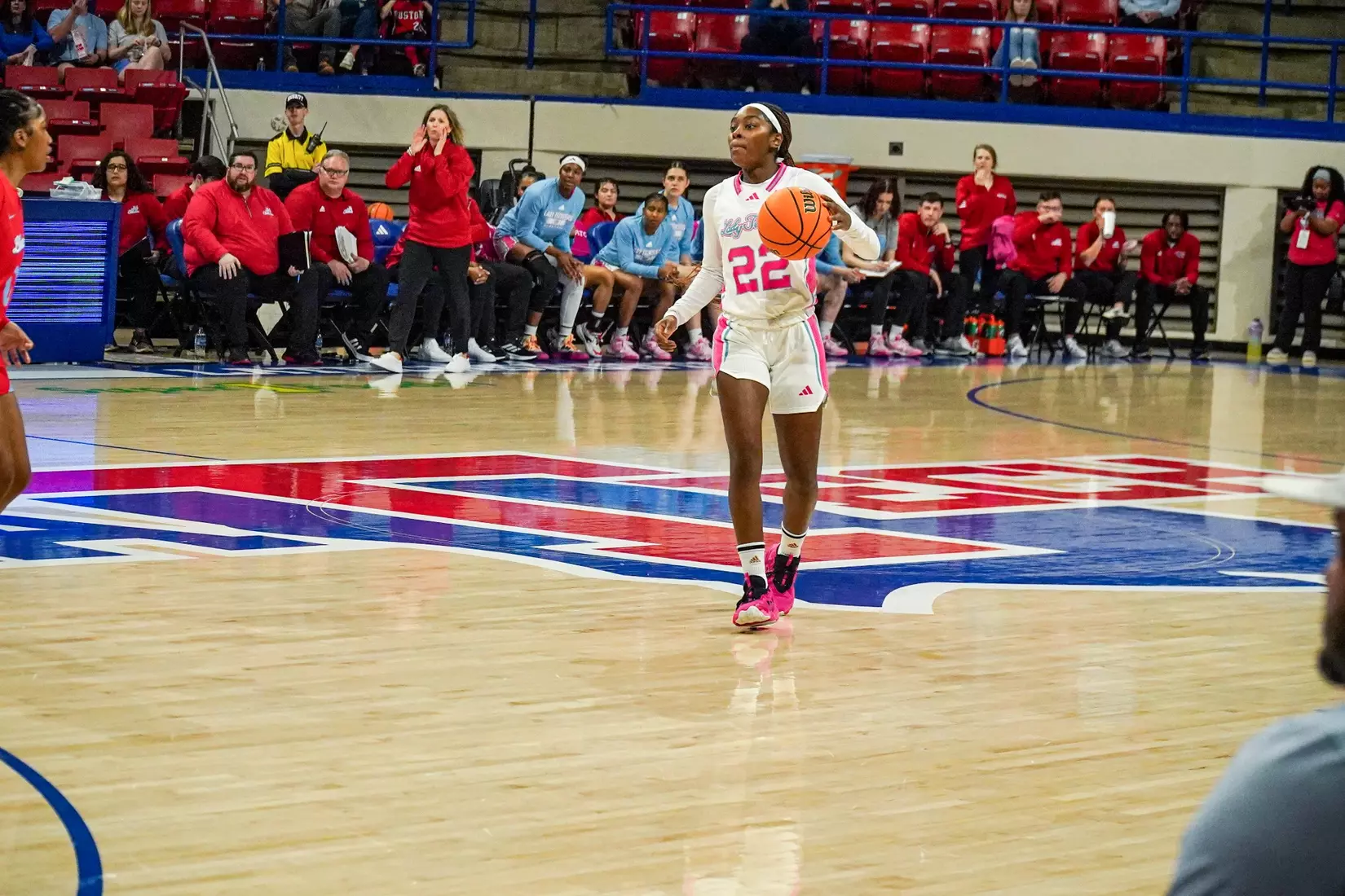 LA Tech erases 10-point 4th quarter deficit to beat Liberty 67-66