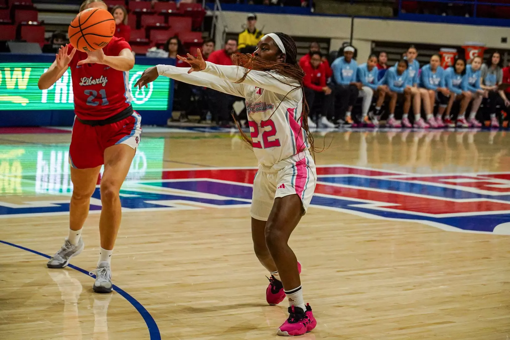 LA Tech erases 10-point 4th quarter deficit to beat Liberty 67-66