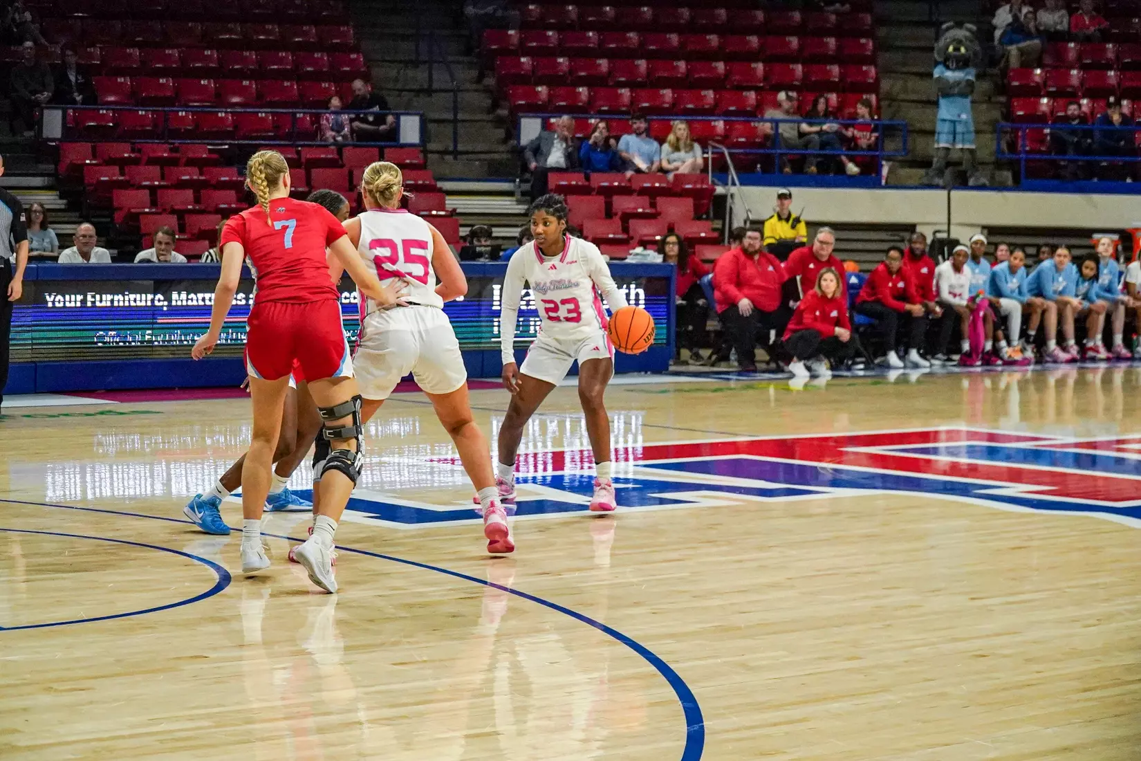 LA Tech erases 10-point 4th quarter deficit to beat Liberty 67-66