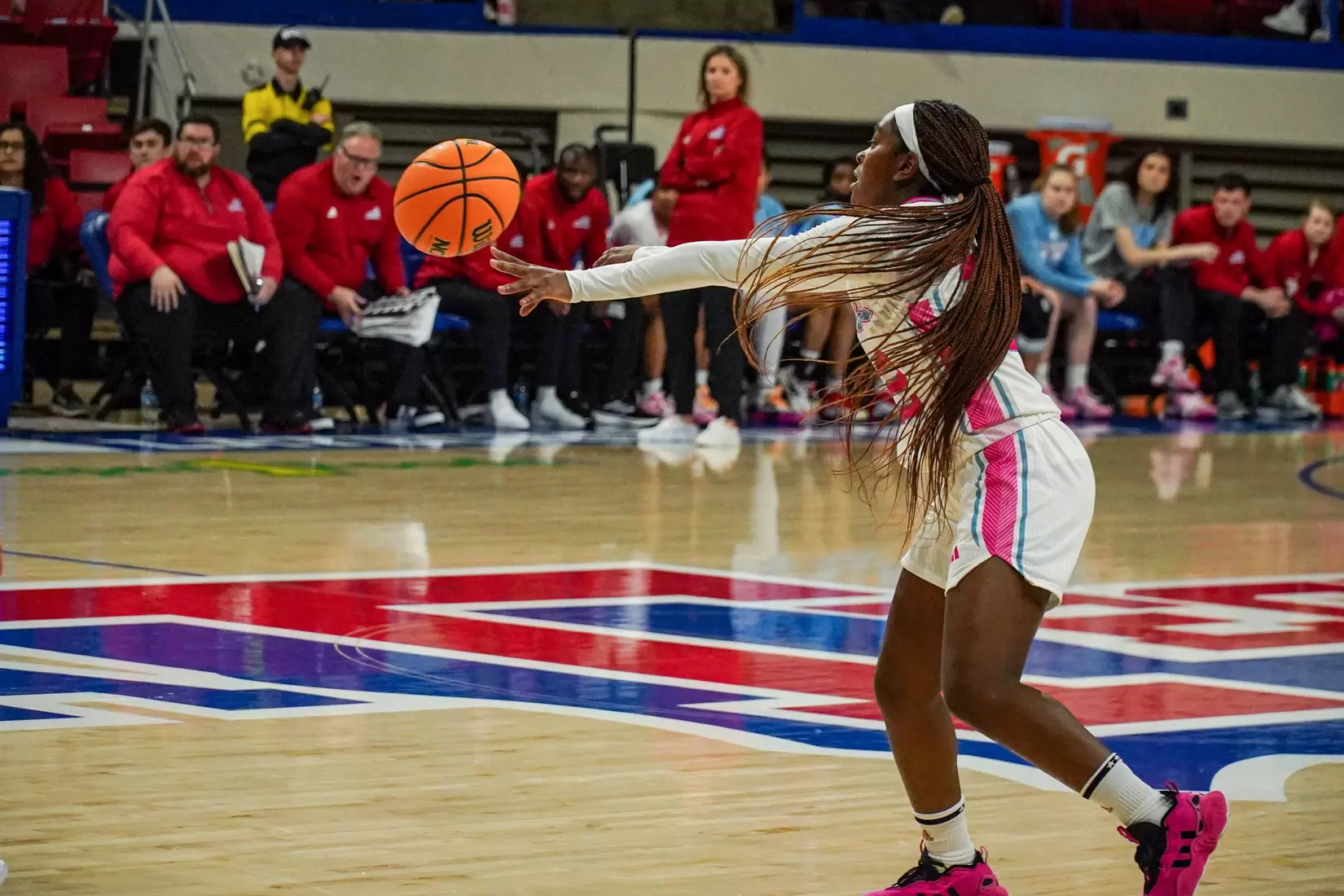 LA Tech erases 10-point 4th quarter deficit to beat Liberty 67-66