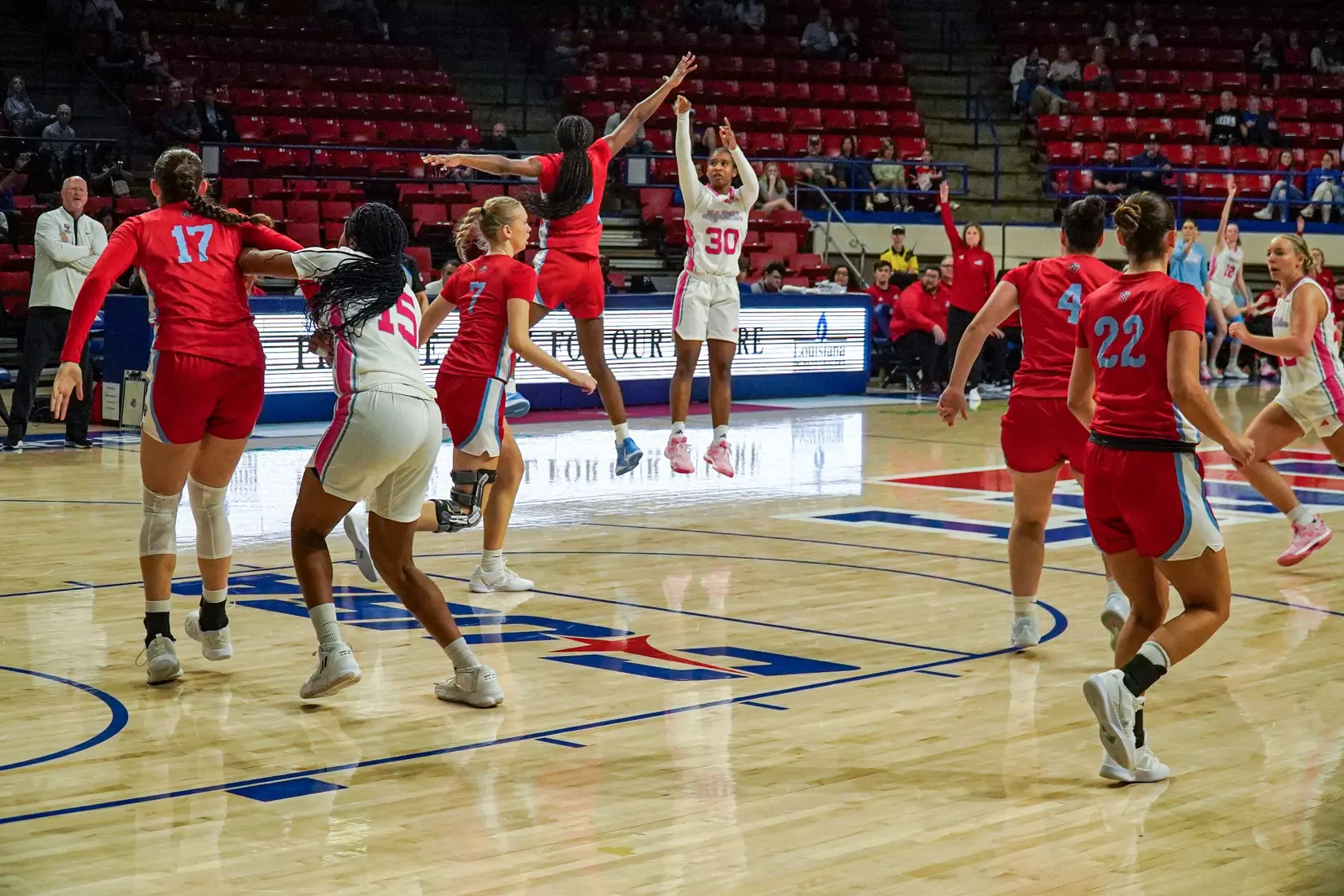 LA Tech erases 10-point 4th quarter deficit to beat Liberty 67-66