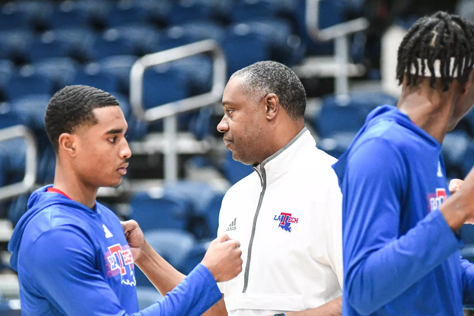 Bulldogs snap road losing skid with 82-71 win over Panthers in Miami