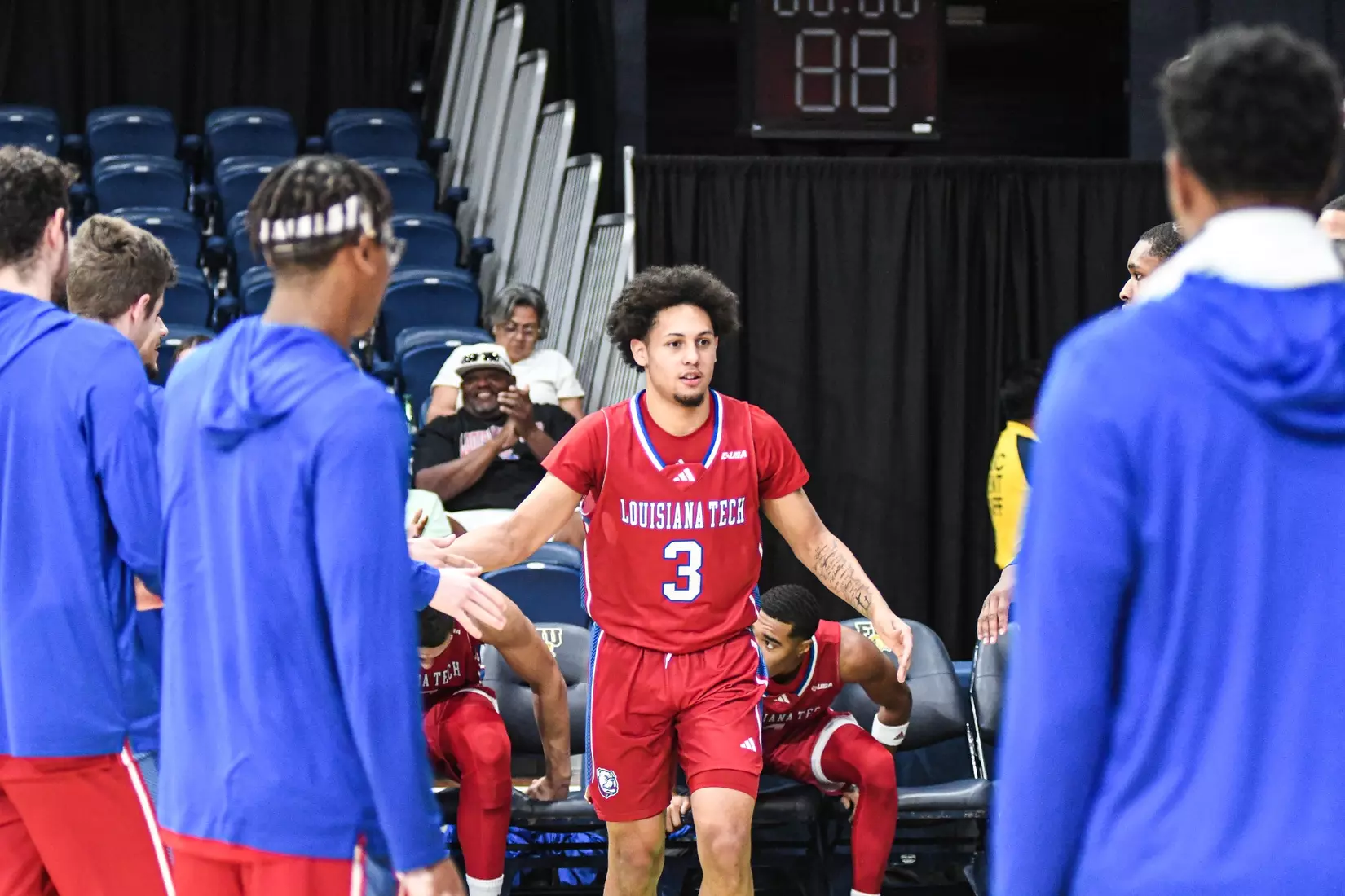Bulldogs snap road losing skid with 82-71 win over Panthers in Miami
