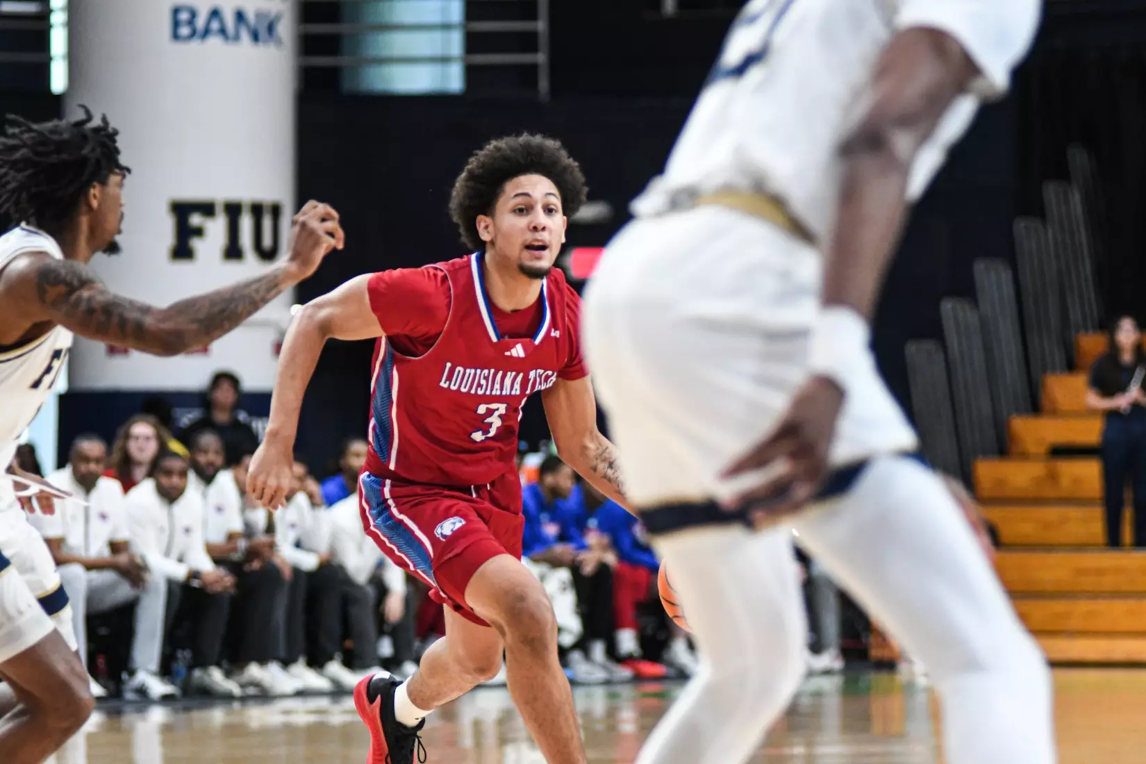 Bulldogs snap road losing skid with 82-71 win over Panthers in Miami