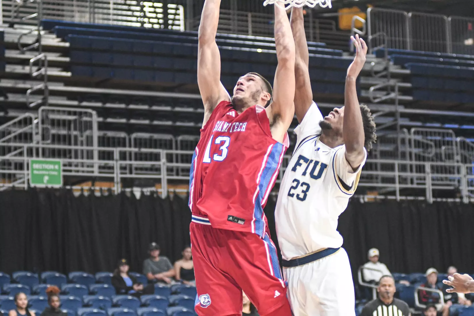 Bulldogs snap road losing skid with 82-71 win over Panthers in Miami