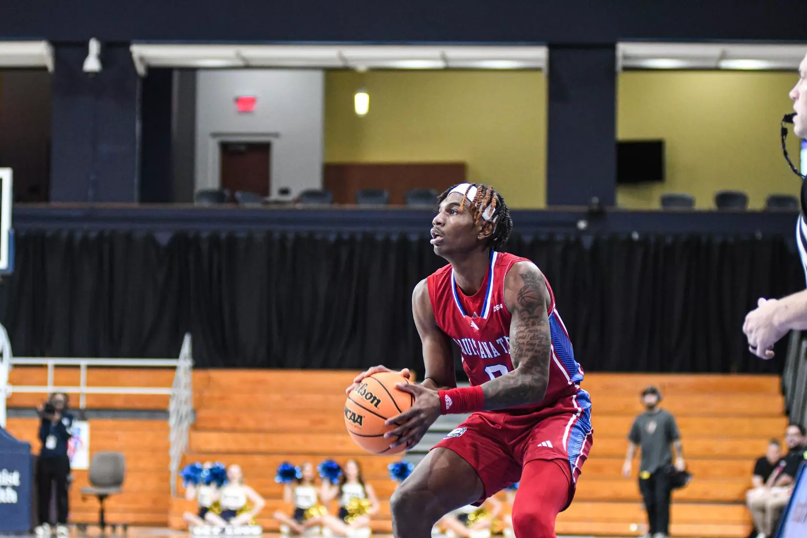 Bulldogs snap road losing skid with 82-71 win over Panthers in Miami