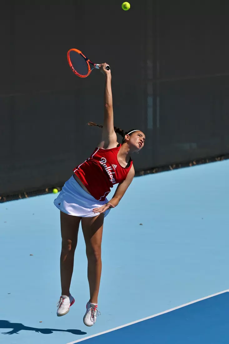 Bulldogs fall to nationally ranked Shockers, 4-1