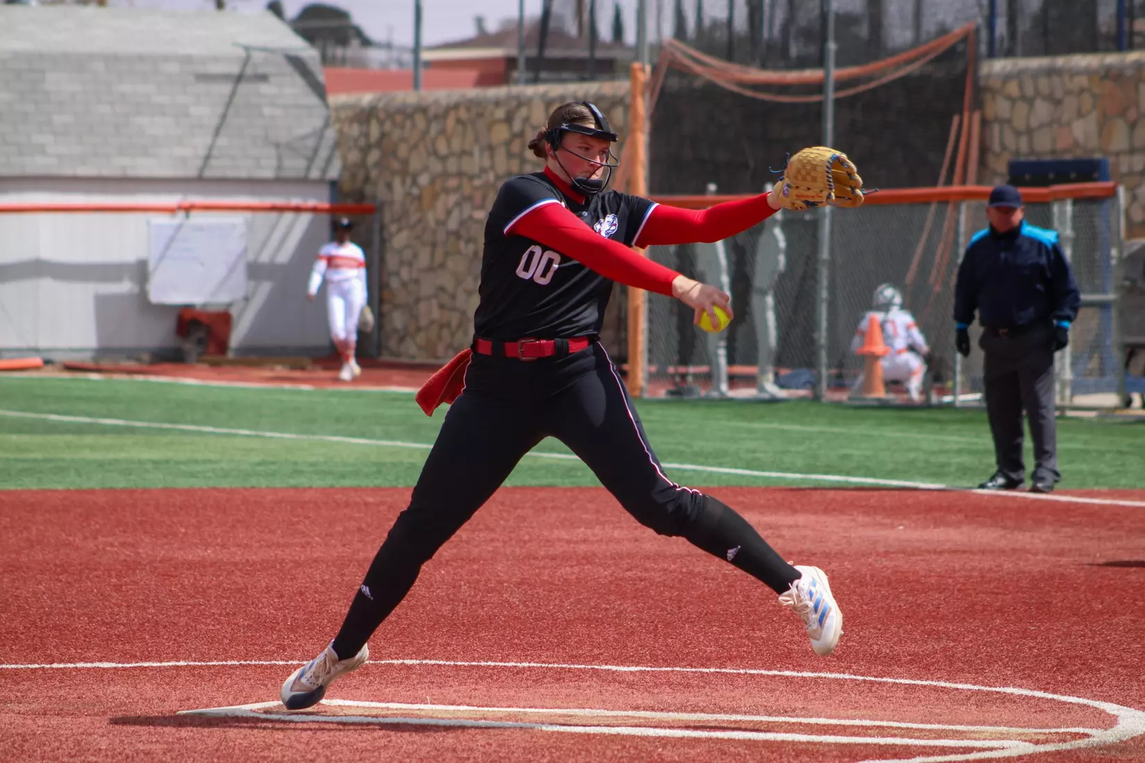 Bulldogs defeat Miners 4-3 in Series Opener.