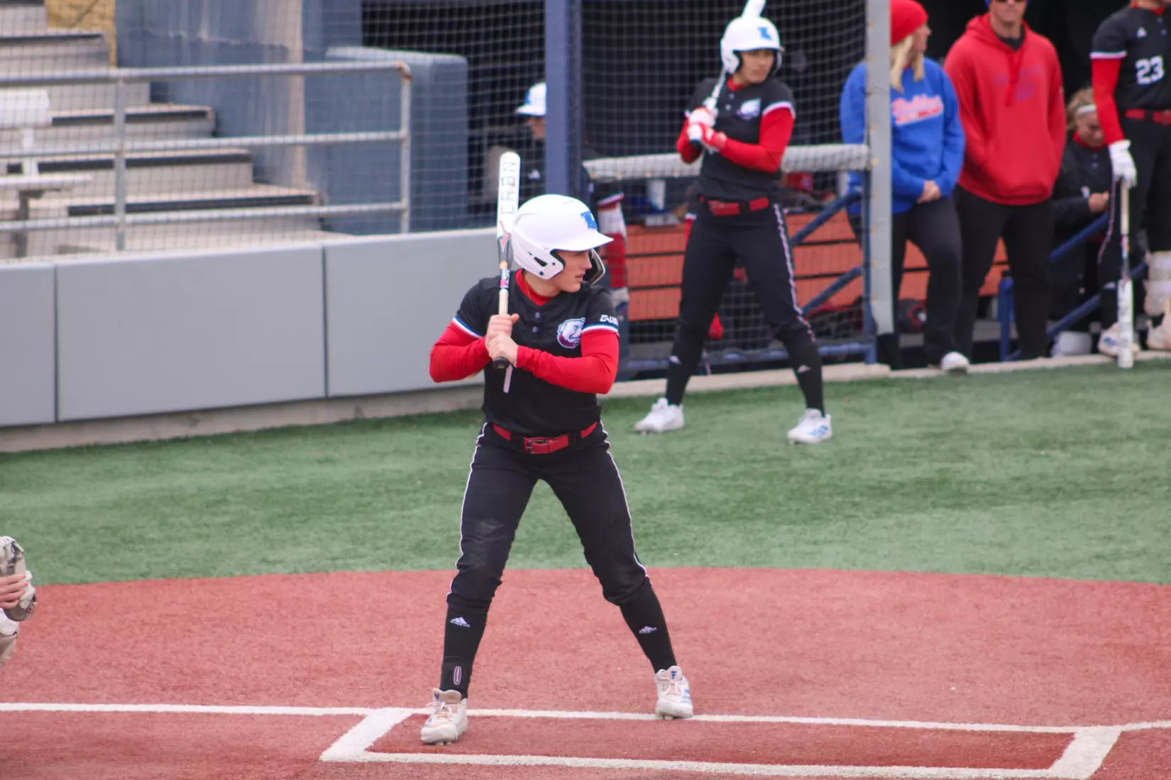 Bulldogs defeat Miners 4-3 in Series Opener.
