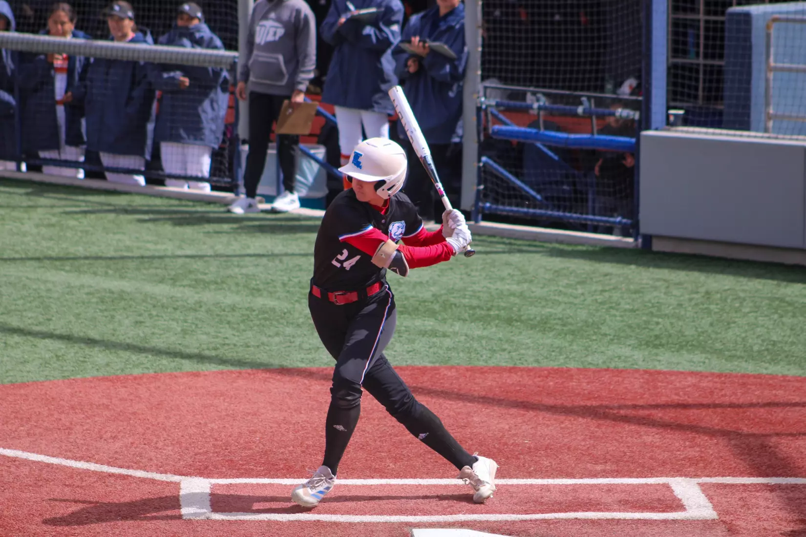 Bulldogs defeat Miners 4-3 in Series Opener.
