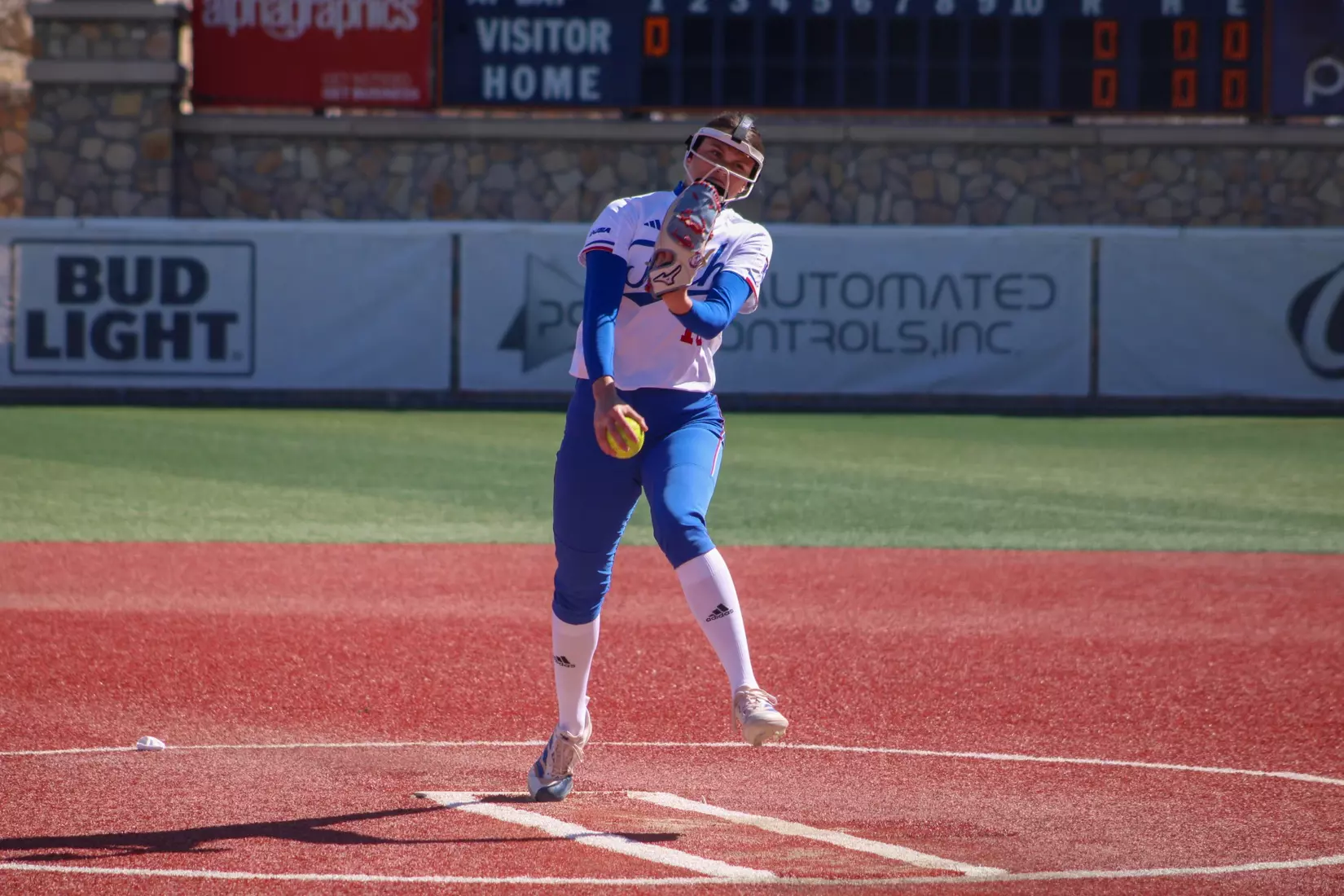 Bulldogs defeat Miners 7-6 in nine innings.
