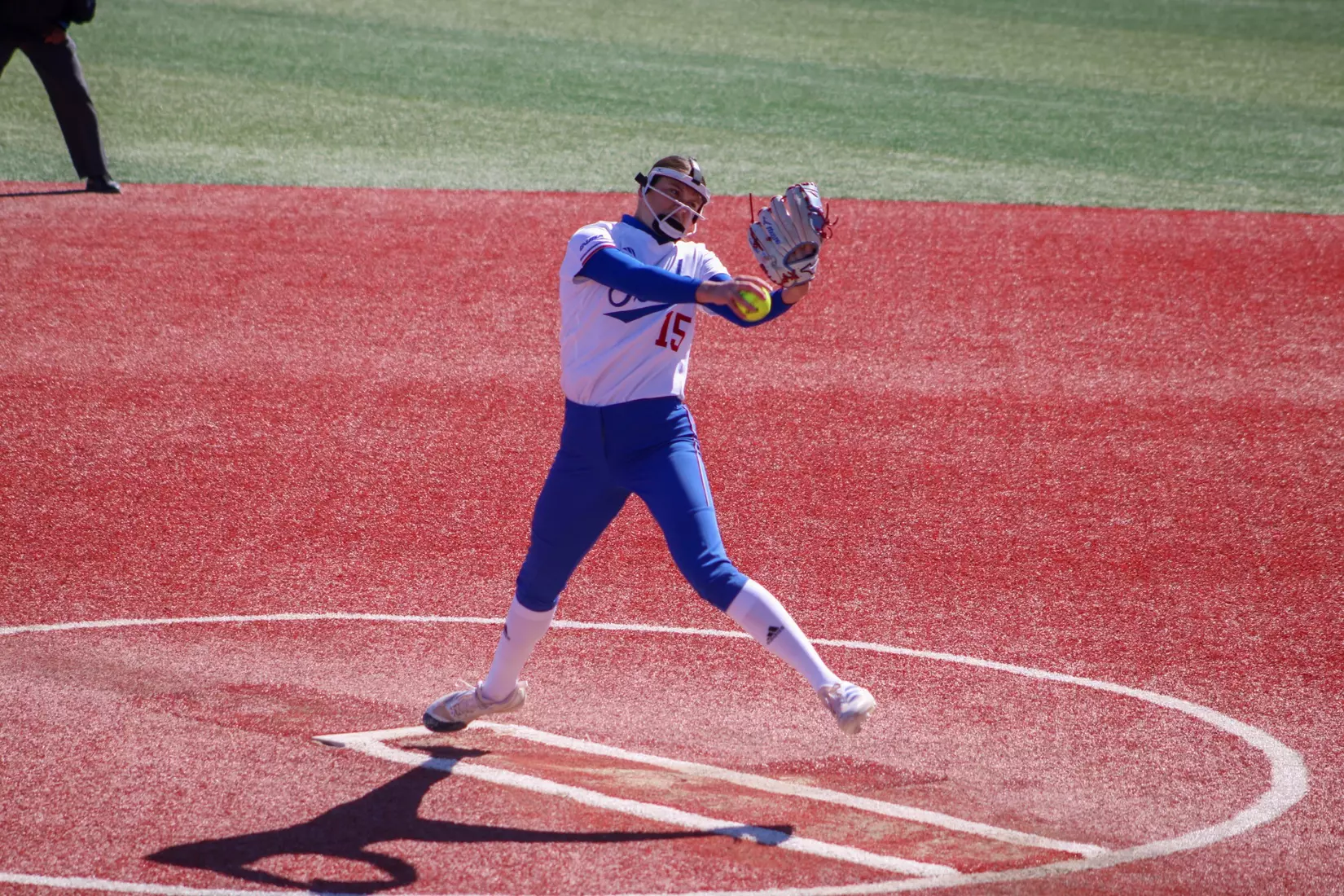Bulldogs defeat Miners 7-6 in nine innings.