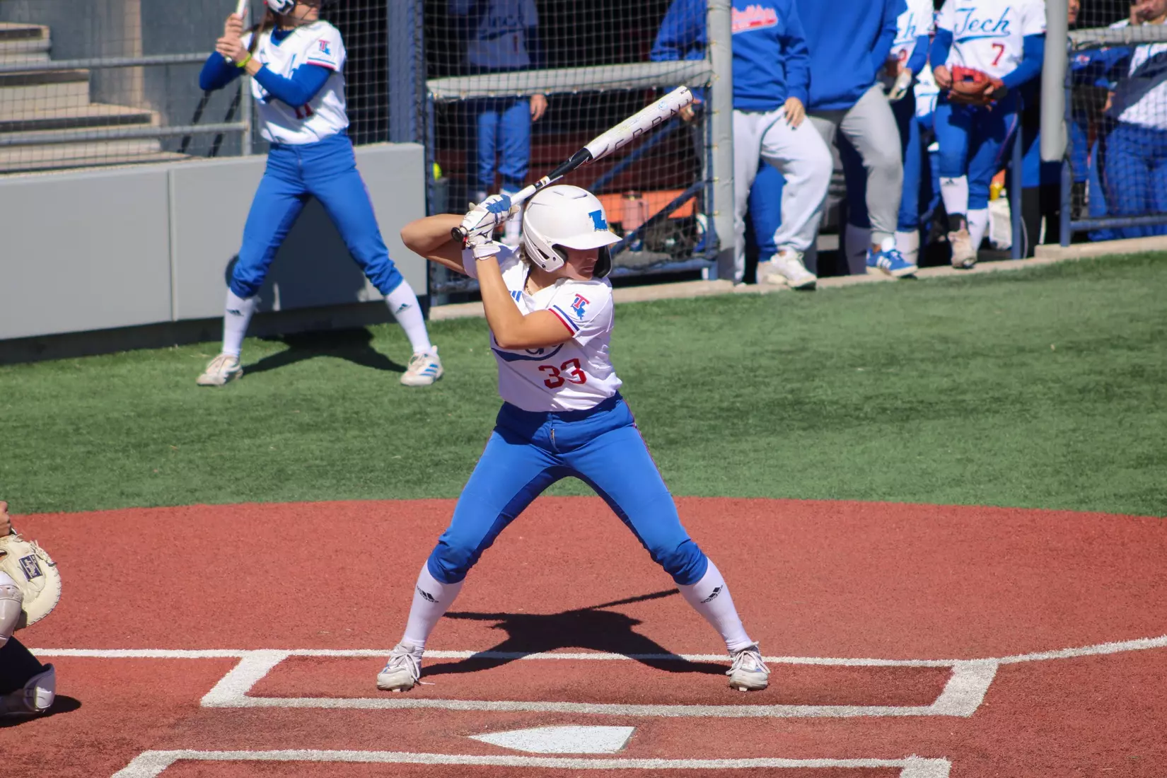 Bulldogs defeat Miners 7-6 in nine innings.