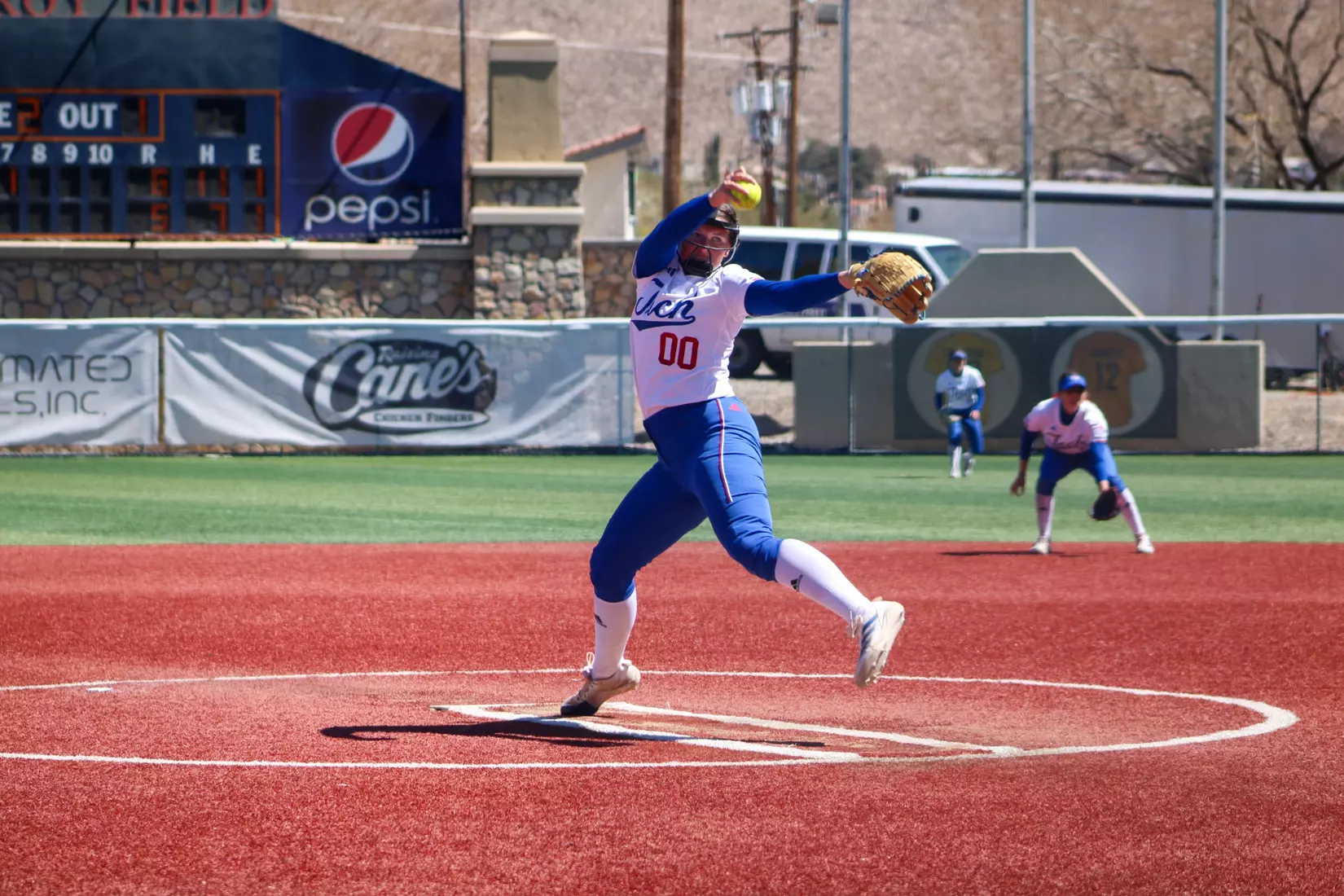 Bulldogs defeat Miners 7-6 in nine innings.