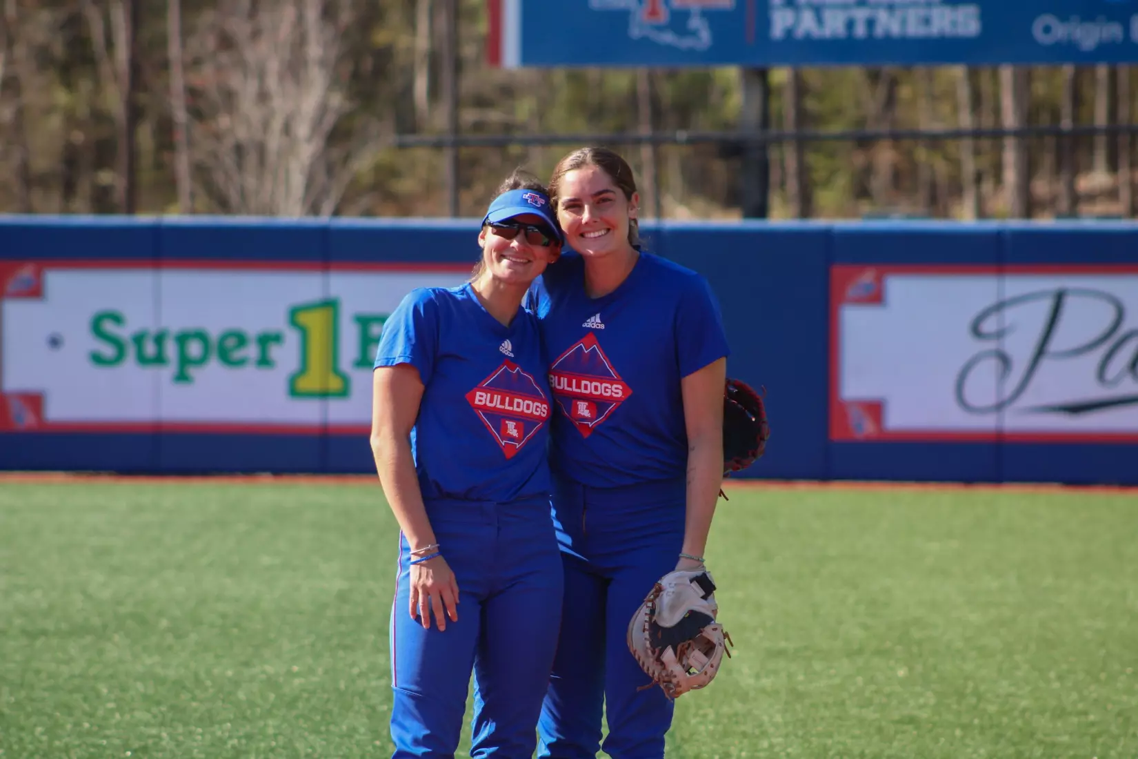 Bulldogs defeat Blue Raiders 7-2 to open series.