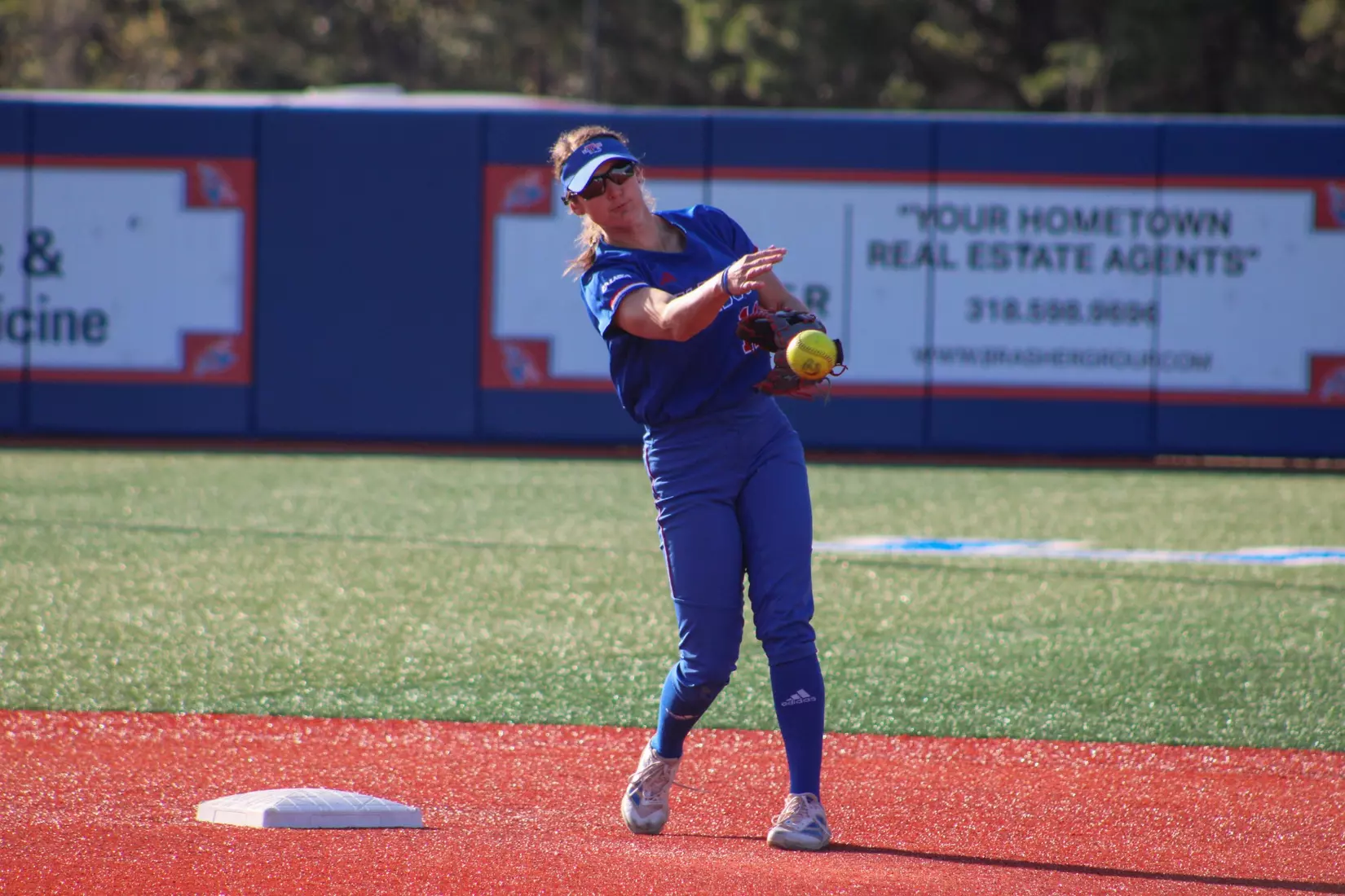 Bulldogs defeat Blue Raiders 7-2 to open series.