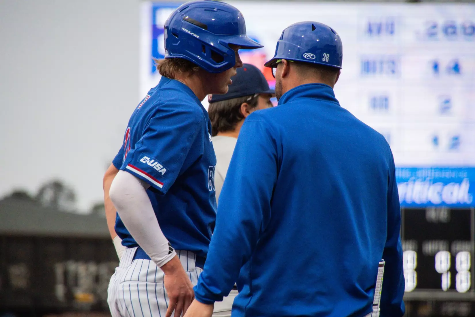 Bulldogs take series opener from Jaguars, Burroughs earns 400th career win