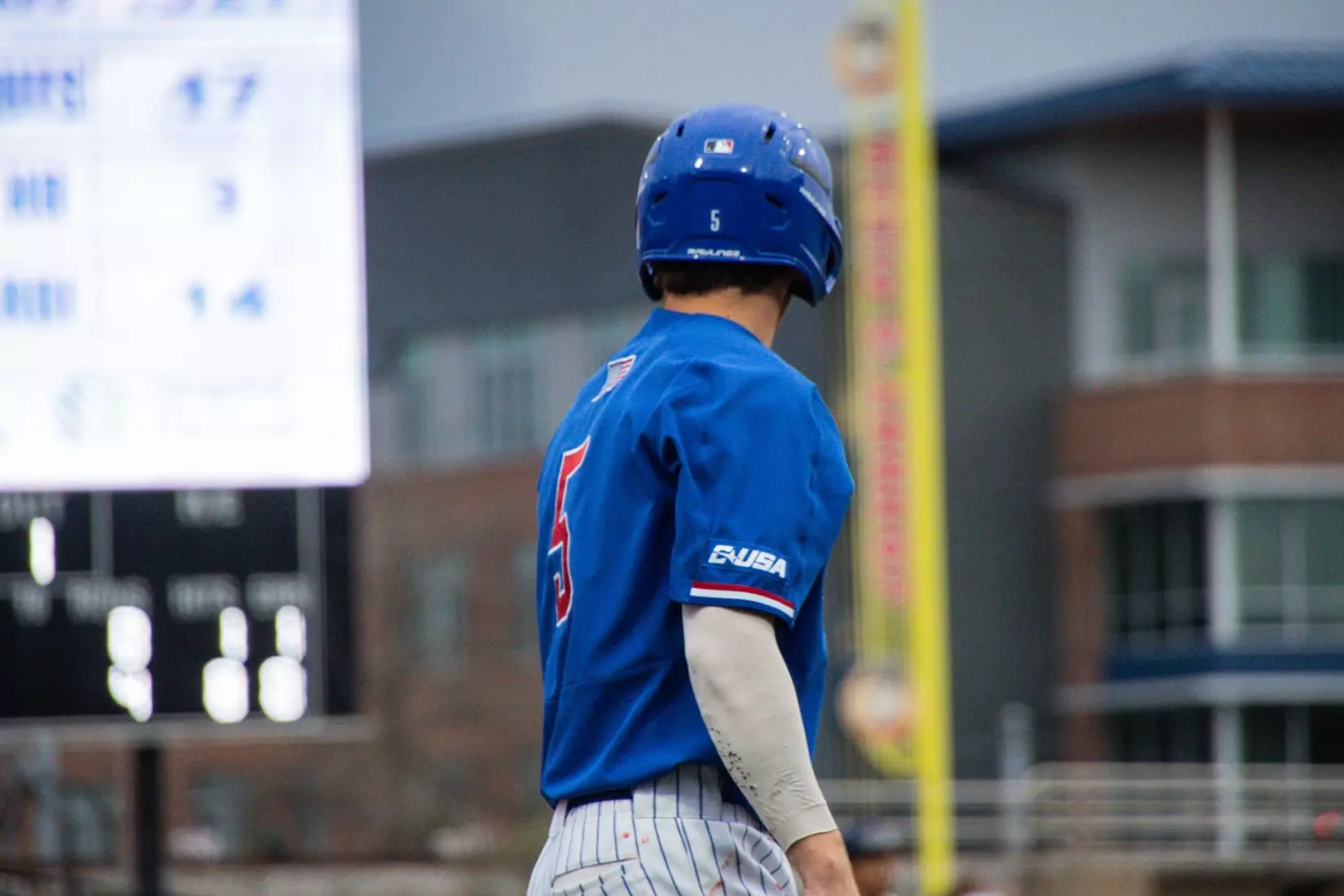 Bulldogs take series opener from Jaguars, Burroughs earns 400th career win