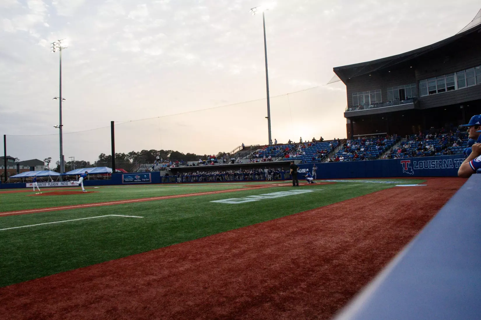 Bulldogs take series opener from Jaguars, Burroughs earns 400th career win