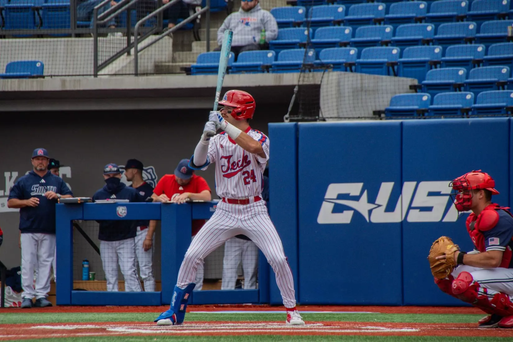 Bulldogs drop Saturday tilt to Jaguars