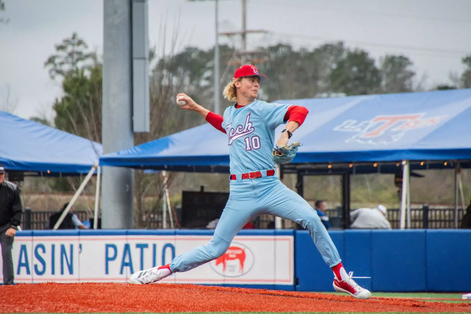 Bulldogs fall in series finale to Jaguars