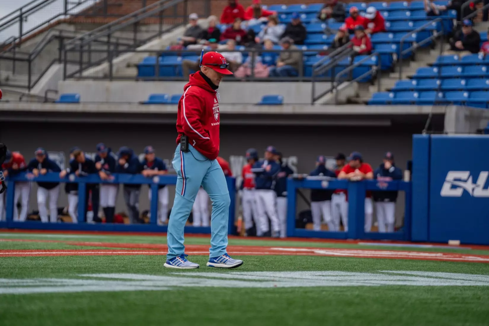 Bulldogs fall in series finale to Jaguars