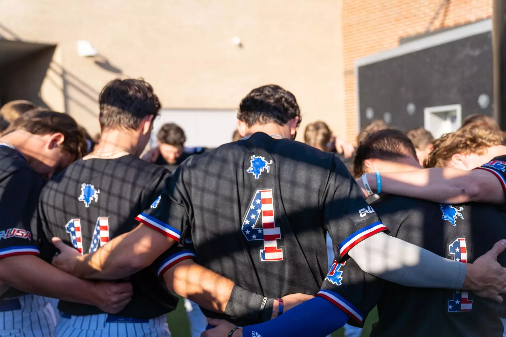 Mexico, Diamond 'Dogs down Warhawks in midweek contest at the Love Shack