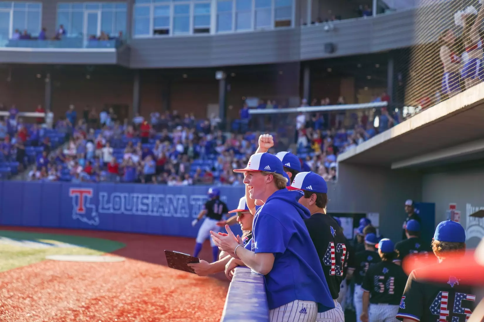 Mexico, Diamond 'Dogs down Warhawks in midweek contest at the Love Shack