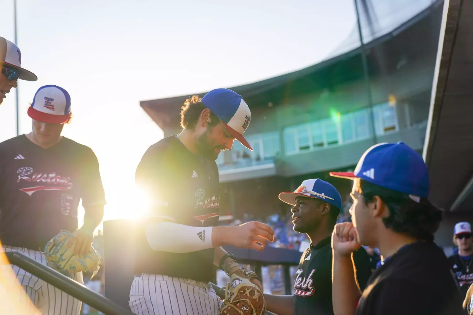Mexico, Diamond 'Dogs down Warhawks in midweek contest at the Love Shack