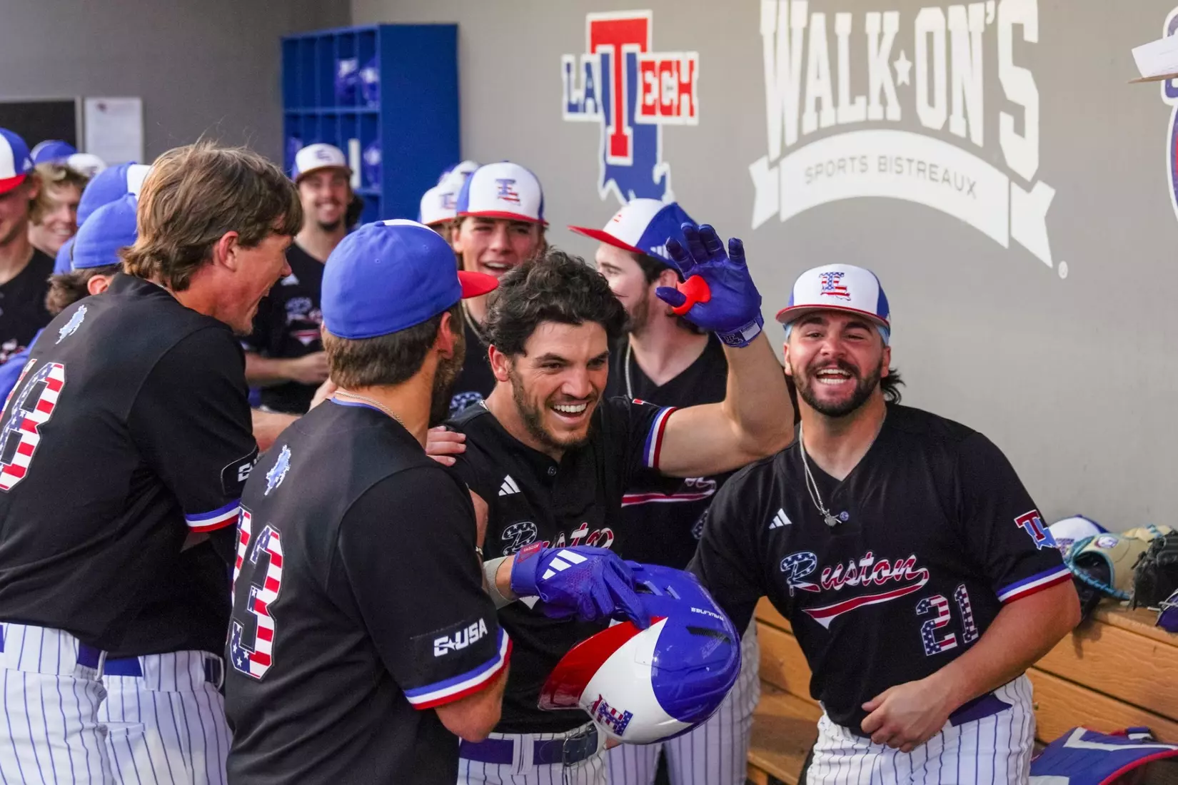 Mexico, Diamond 'Dogs down Warhawks in midweek contest at the Love Shack