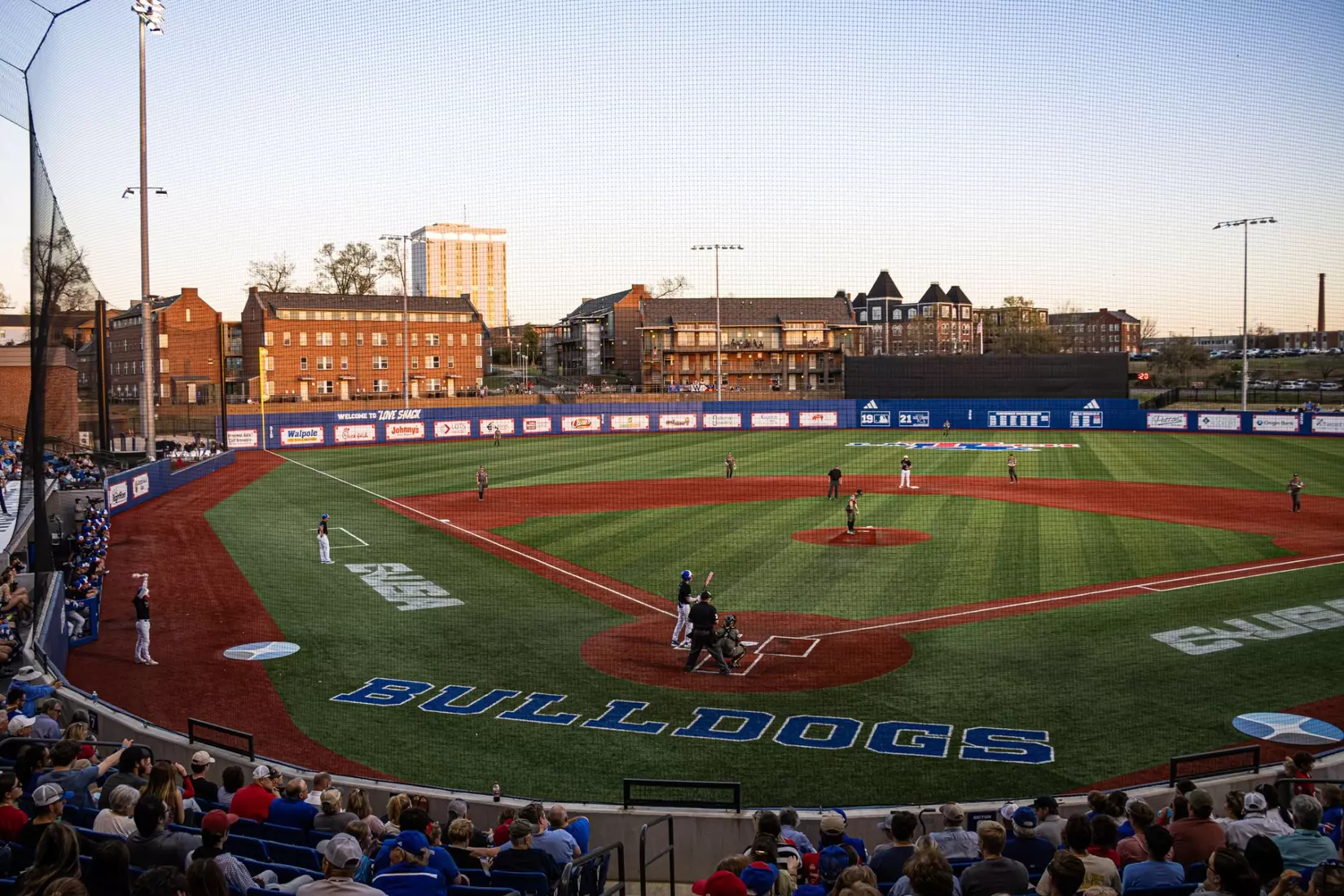 Mexico, Diamond 'Dogs down Warhawks in midweek contest at the Love Shack