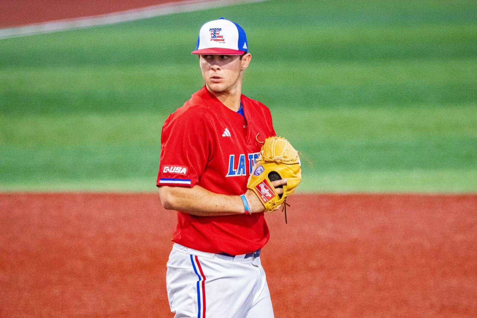 Bulldogs take care of crosstown foe Tigers, 14-6