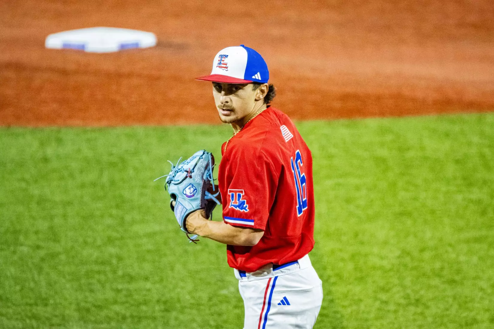 Bulldogs take care of crosstown foe Tigers, 14-6
