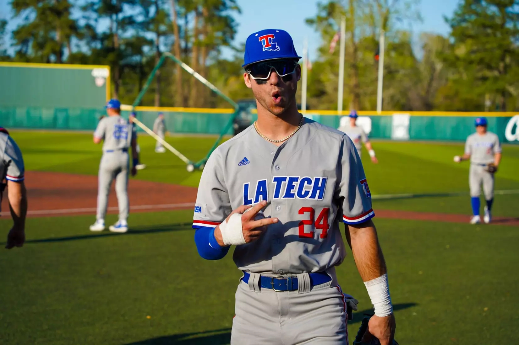 Bulldogs hold on to take series opener from Bearkats, 6-5