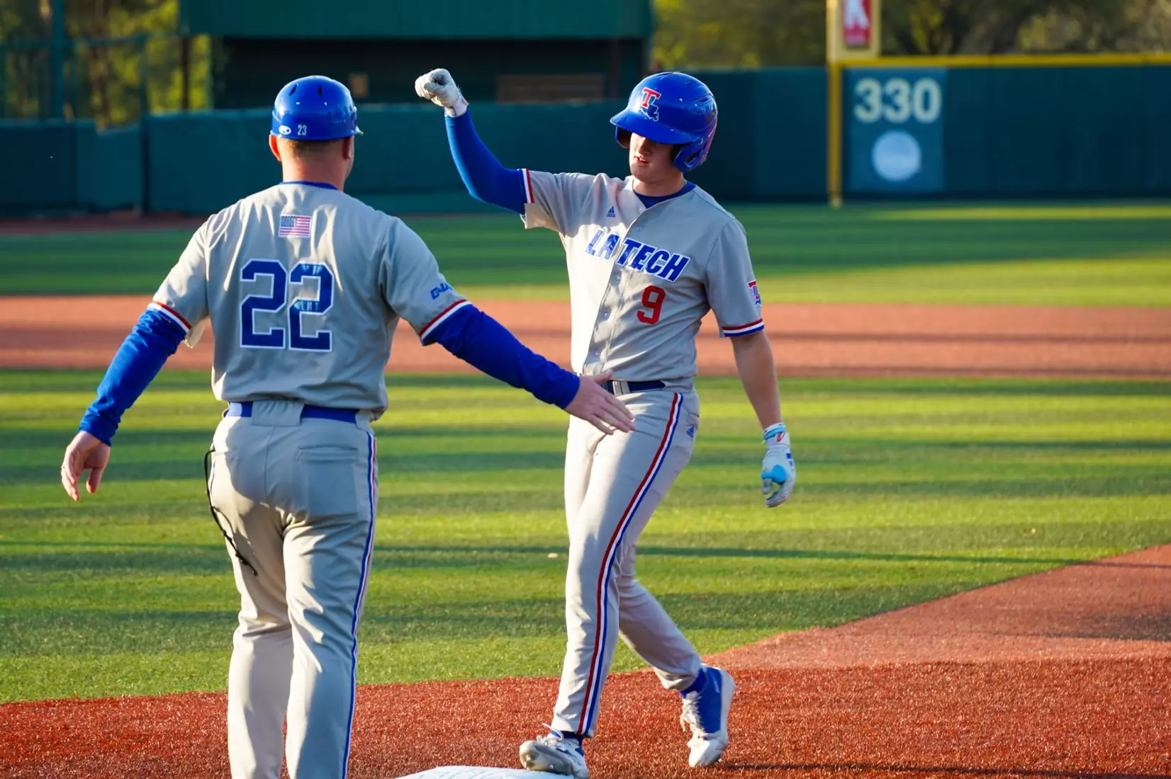 Bulldogs hold on to take series opener from Bearkats, 6-5