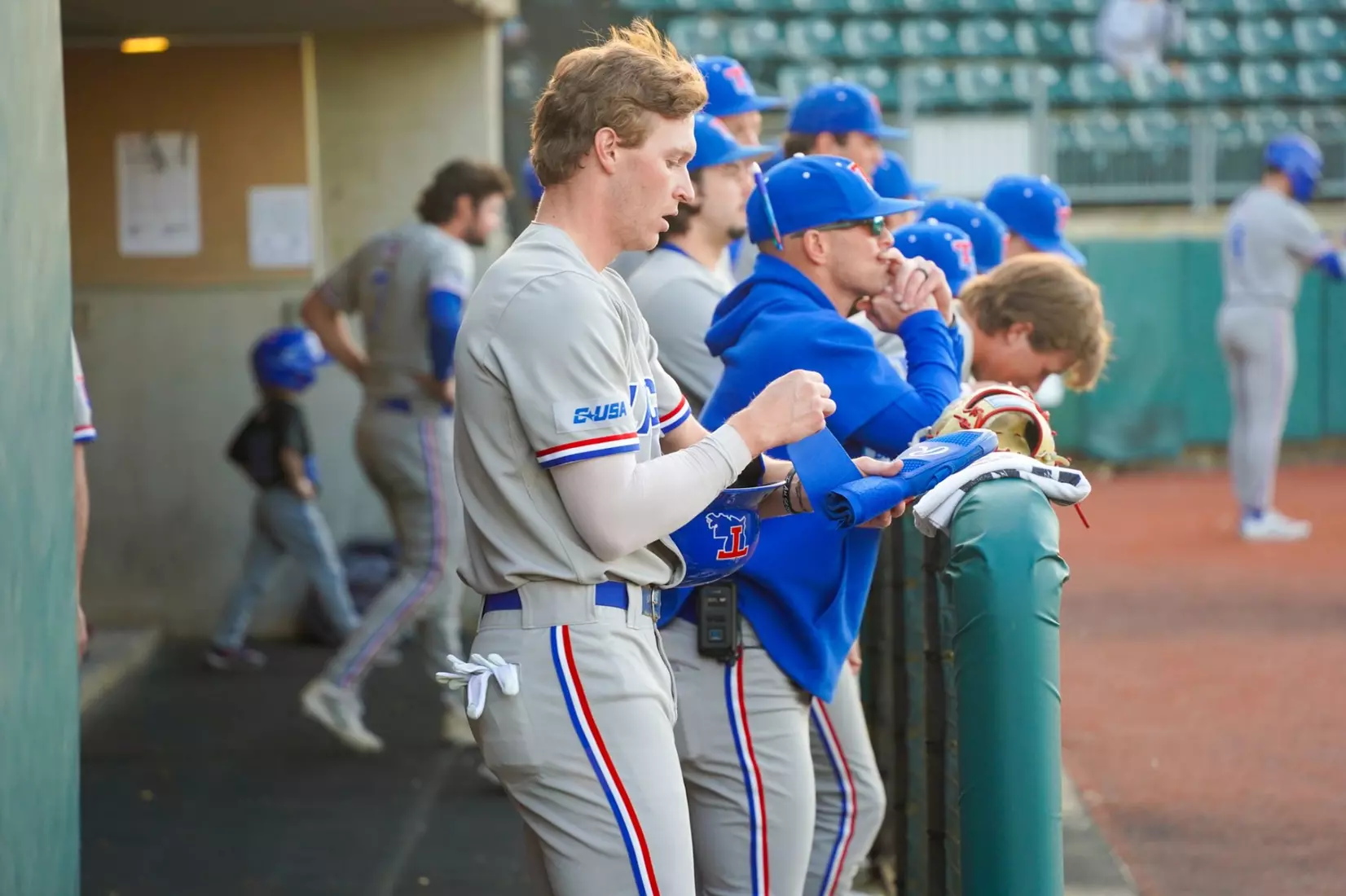 Bulldogs hold on to take series opener from Bearkats, 6-5