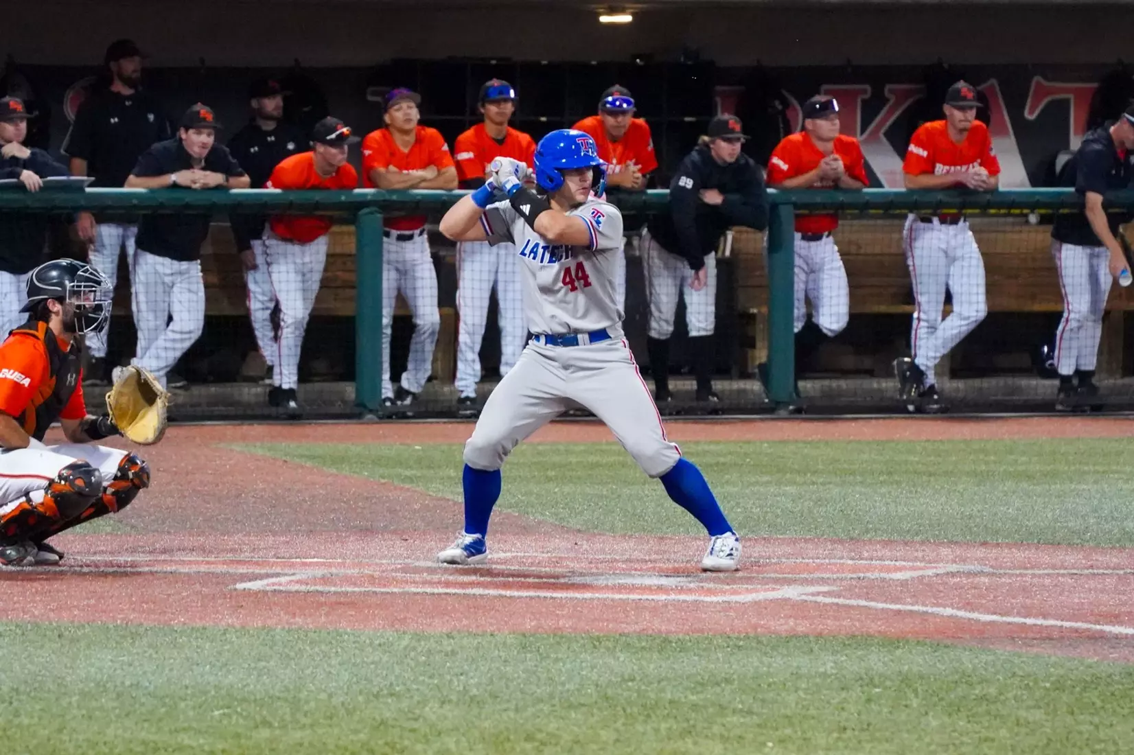 Bulldogs hold on to take series opener from Bearkats, 6-5