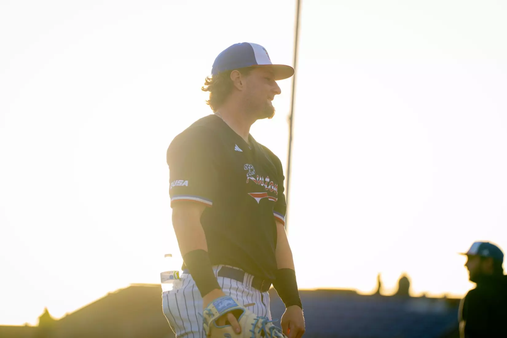 Bulldogs overpower Colonels, 19-0, in seven innings