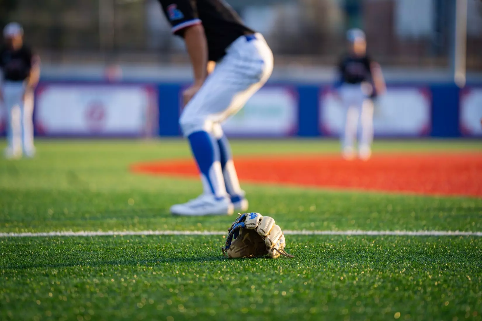 Bulldogs overpower Colonels, 19-0, in seven innings