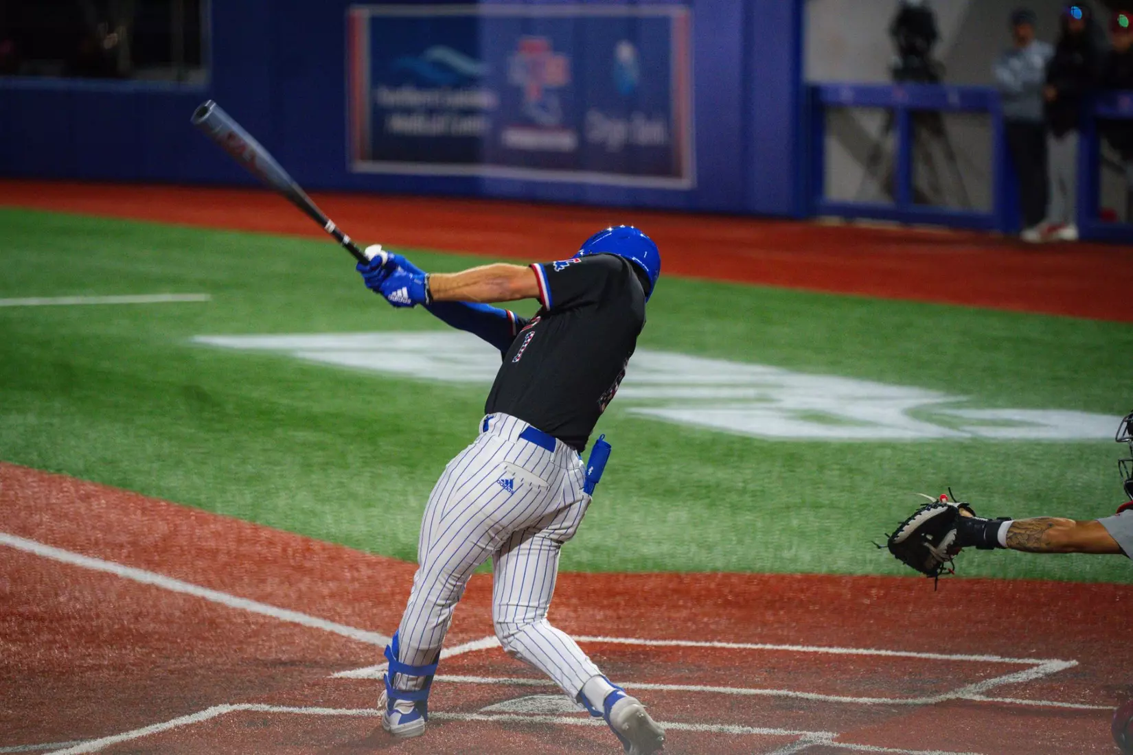 Bulldogs overpower Colonels, 19-0, in seven innings