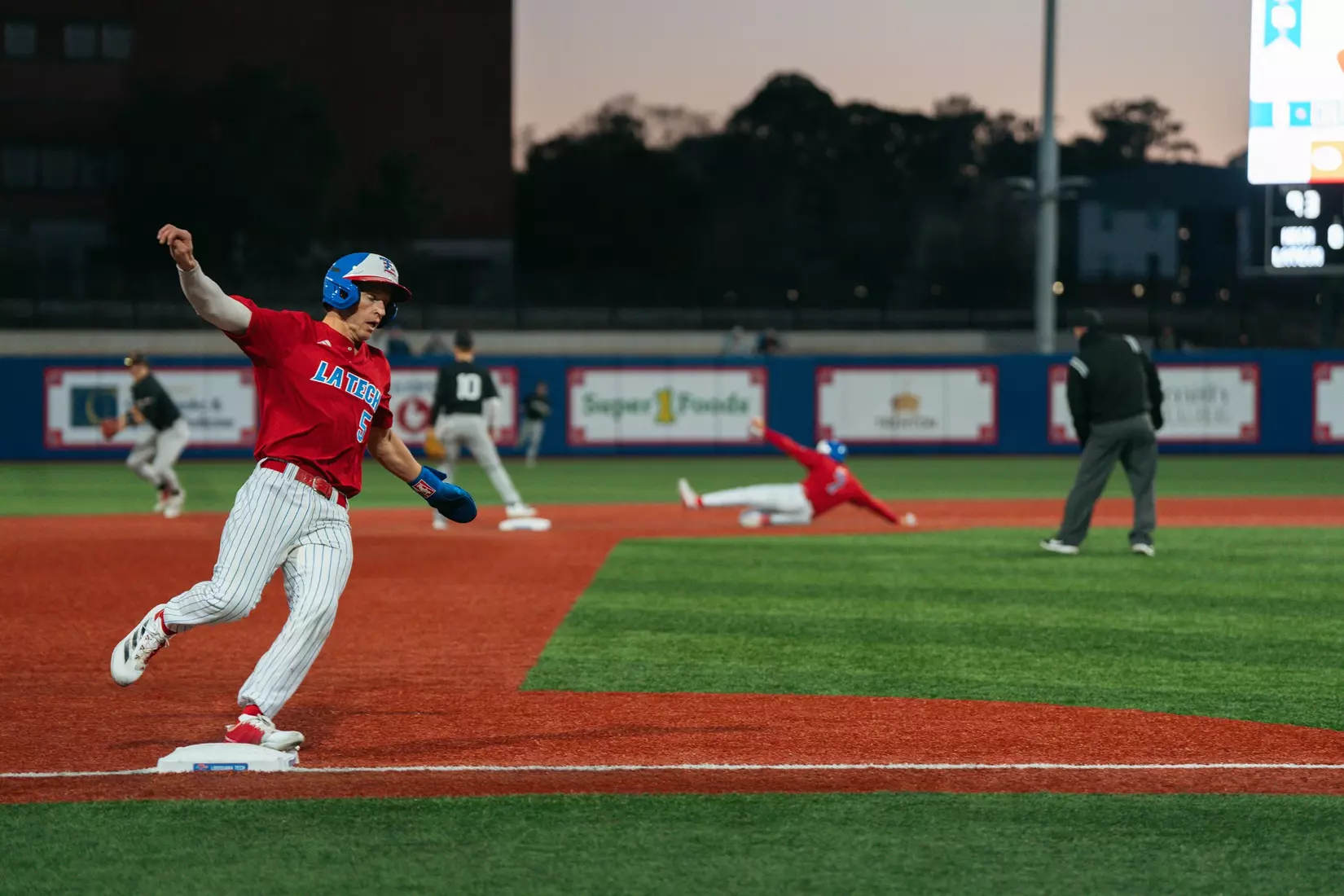 Bulldogs win 10-0, sweep midweek series versus Colonels