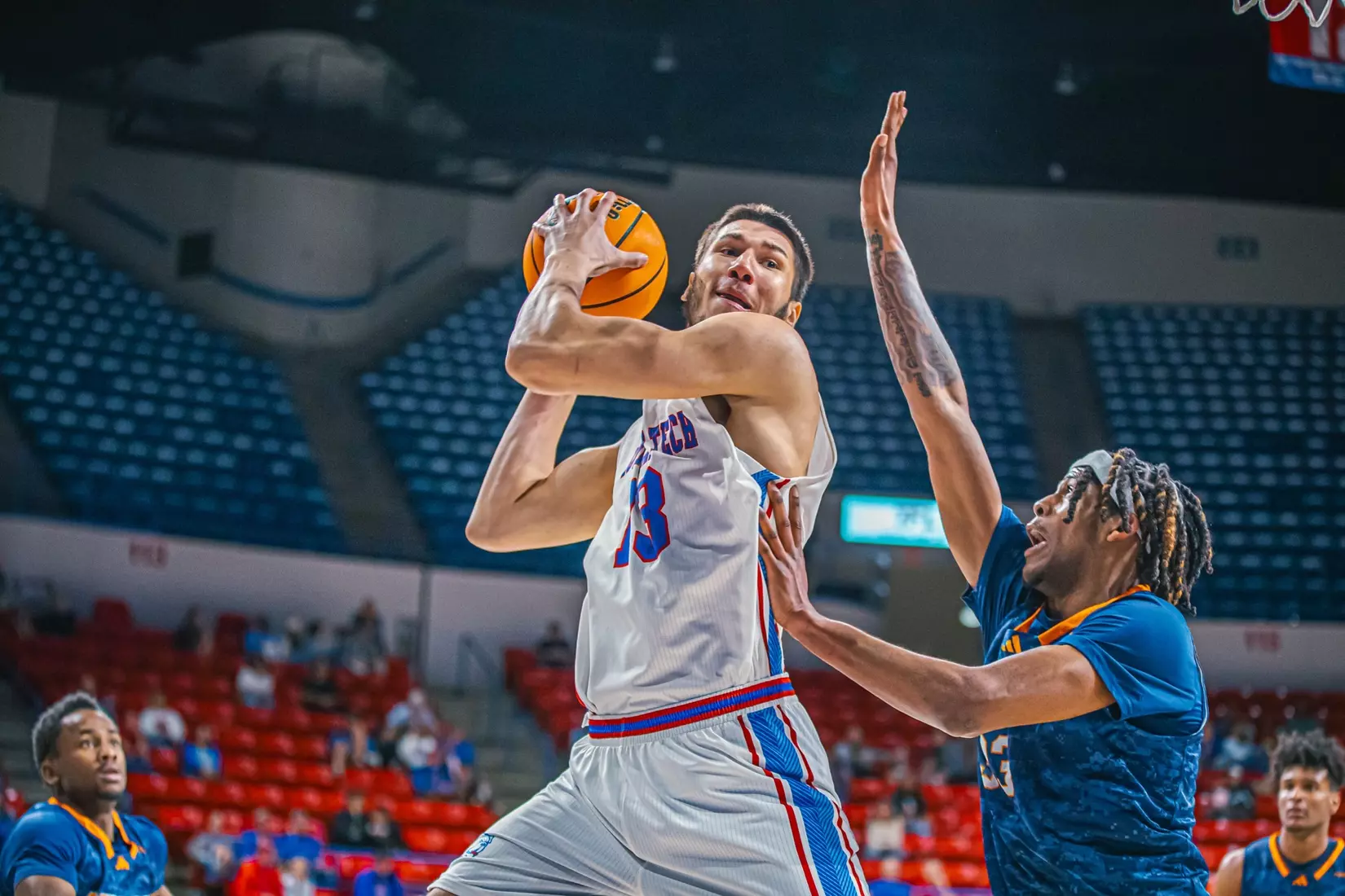 Bulldogs end regular season with 76-58 victory over Miners