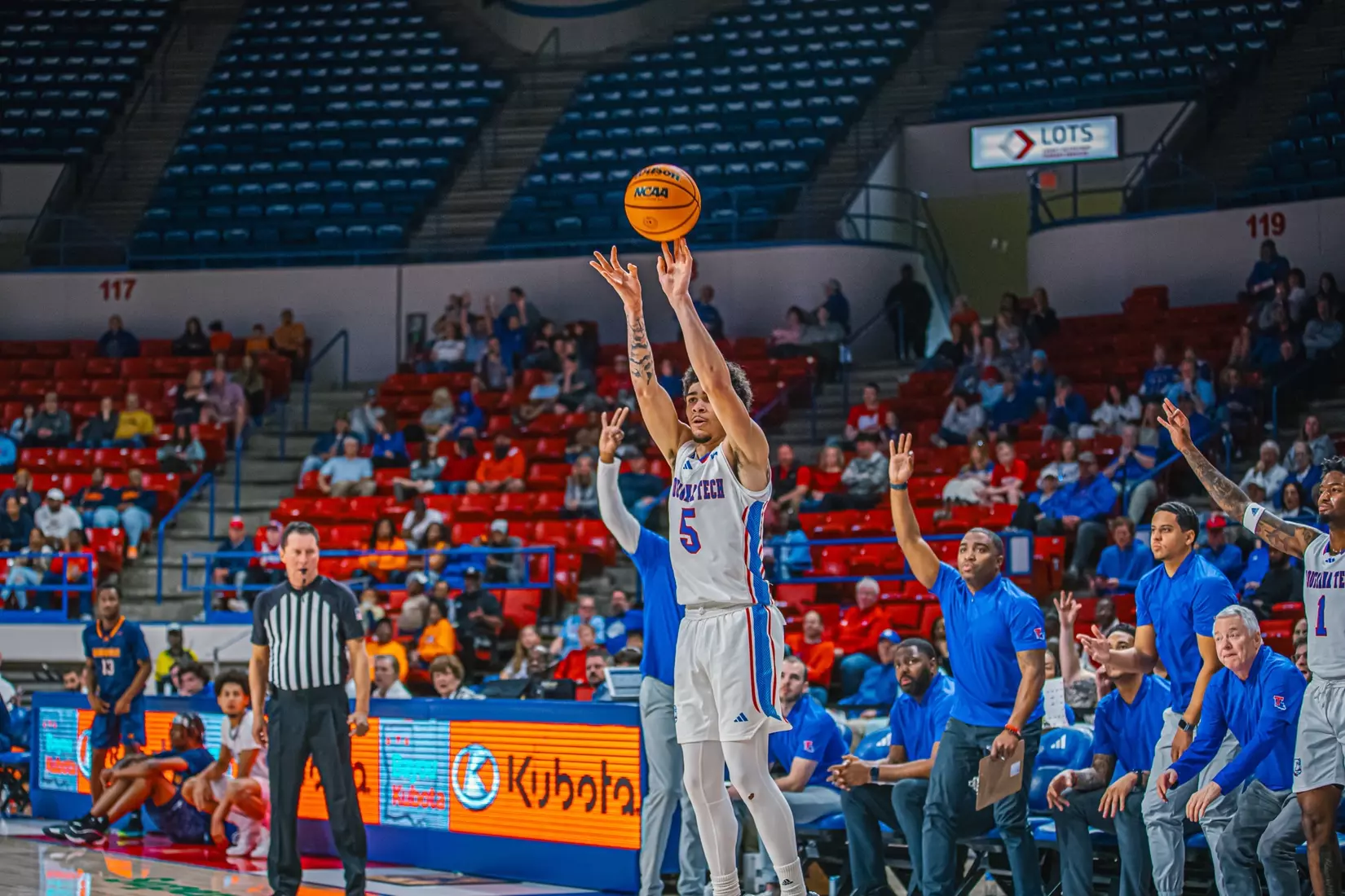 Bulldogs end regular season with 76-58 victory over Miners