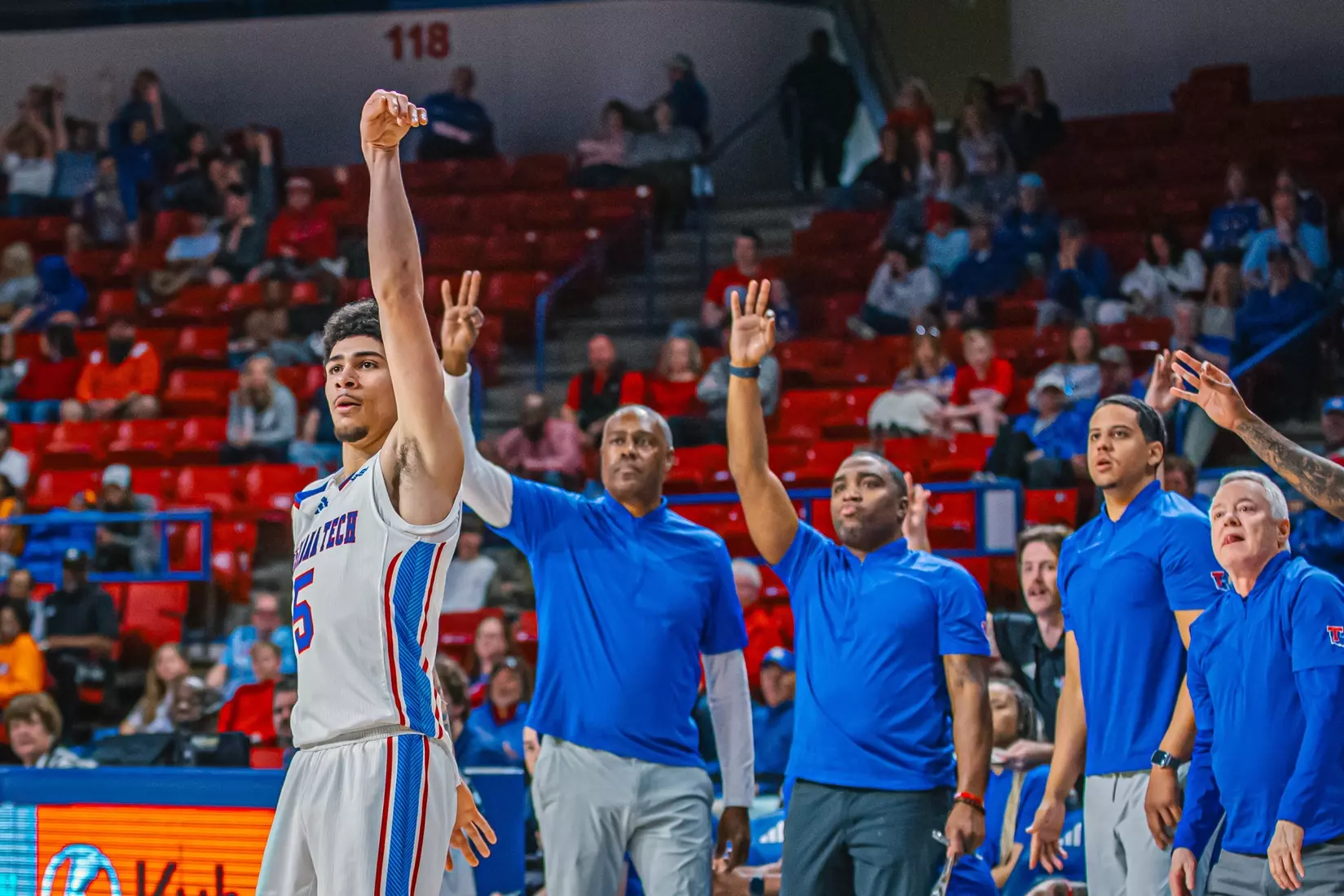 Bulldogs end regular season with 76-58 victory over Miners