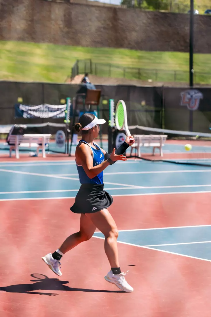 Bulldogs blank Lady Toppers, 4-0, advance to CUSA Tournament semifinals